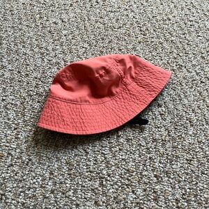 Carter’s orange and blue bucket hat 12-18m